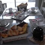 Comme Un Reve Frühstückspension Doignies