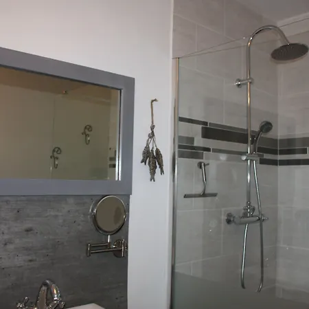 Comme Un Reve Bed & Breakfast 3*