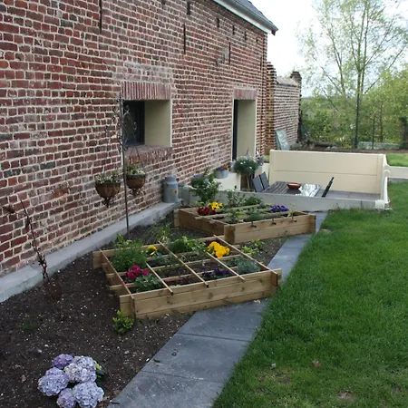 Comme Un Reve Bed & Breakfast Doignies