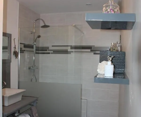 Comme Un Reve 住宿加早餐酒店 3*