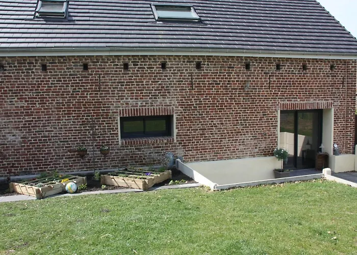 Comme Un Reve 住宿加早餐酒店 Doignies